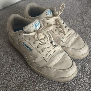 Vintage Reebok woman’s Sneakers